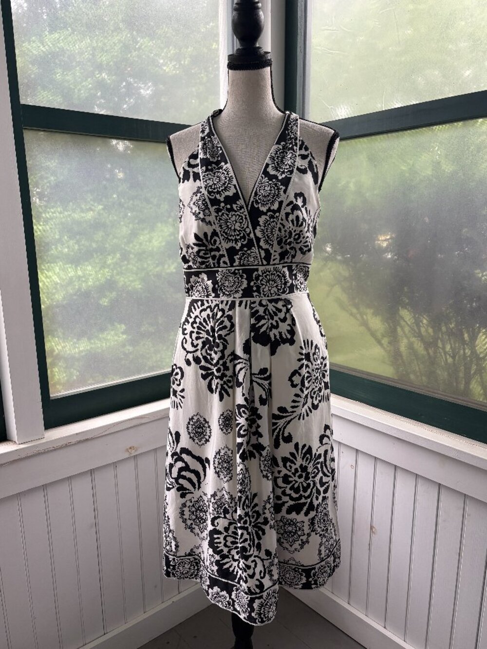 White House Black Market Damask Silk Halter Midi Dress Size 6 Like New